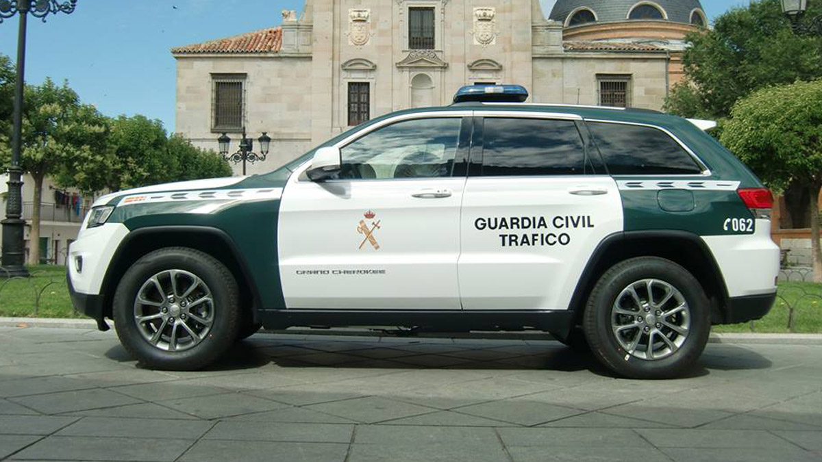 jeep_grand_cherokee_guardia_civil_3